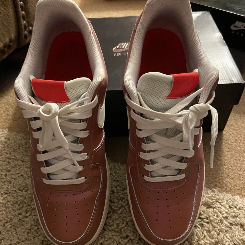 Nike Air force 1s (low cut)